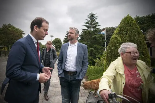 Campagne tijdens corona: ‘Niet lullen, maar brievenbussen vullen’