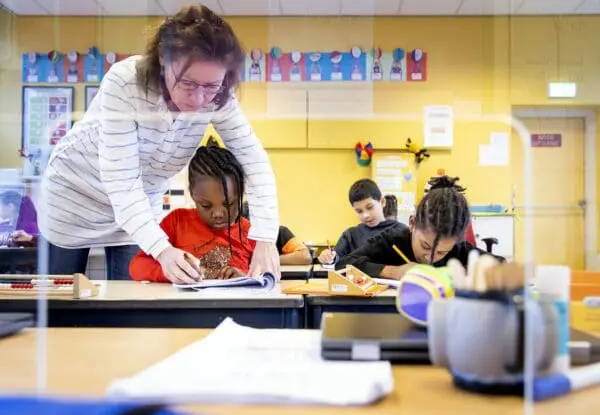 De € 8,5 miljard voor het onderwijs is meer dan welkom, maar achterstanden blijven