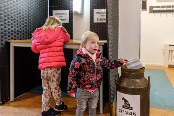 Pogingen om lokaal de dalende opkomst te stoppen