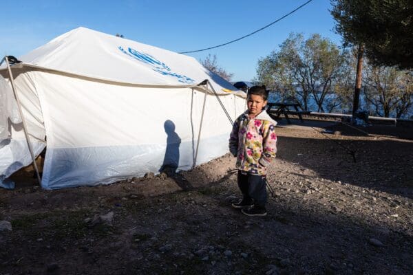 Laat alleenstaande vluchtelingenkinderen niet in de kou staan