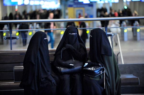 Boerka of niqaab: niet méér verbieden dan nodig is
